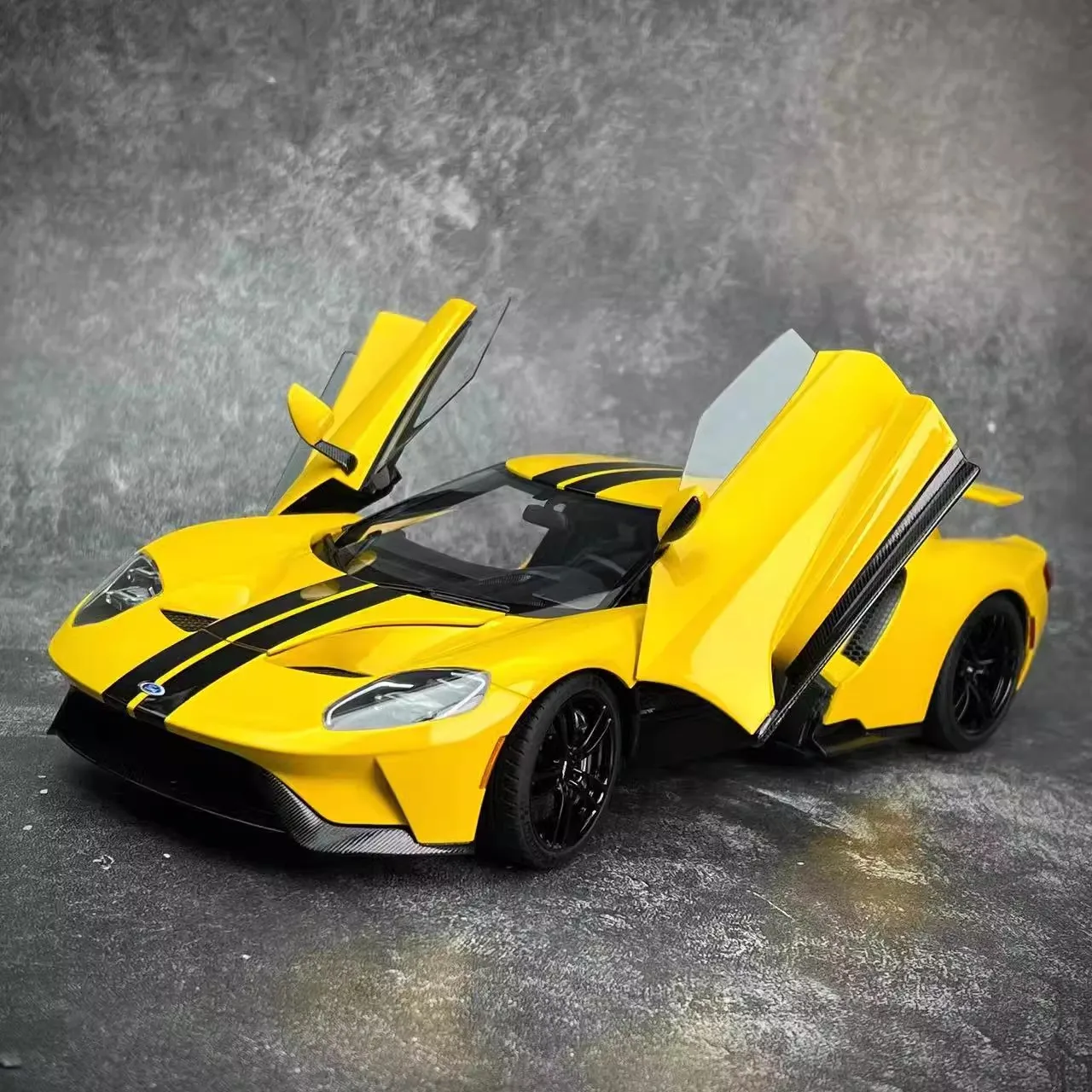 AUTOart 1/18 scale New Ford GT ABS material Full Open car model