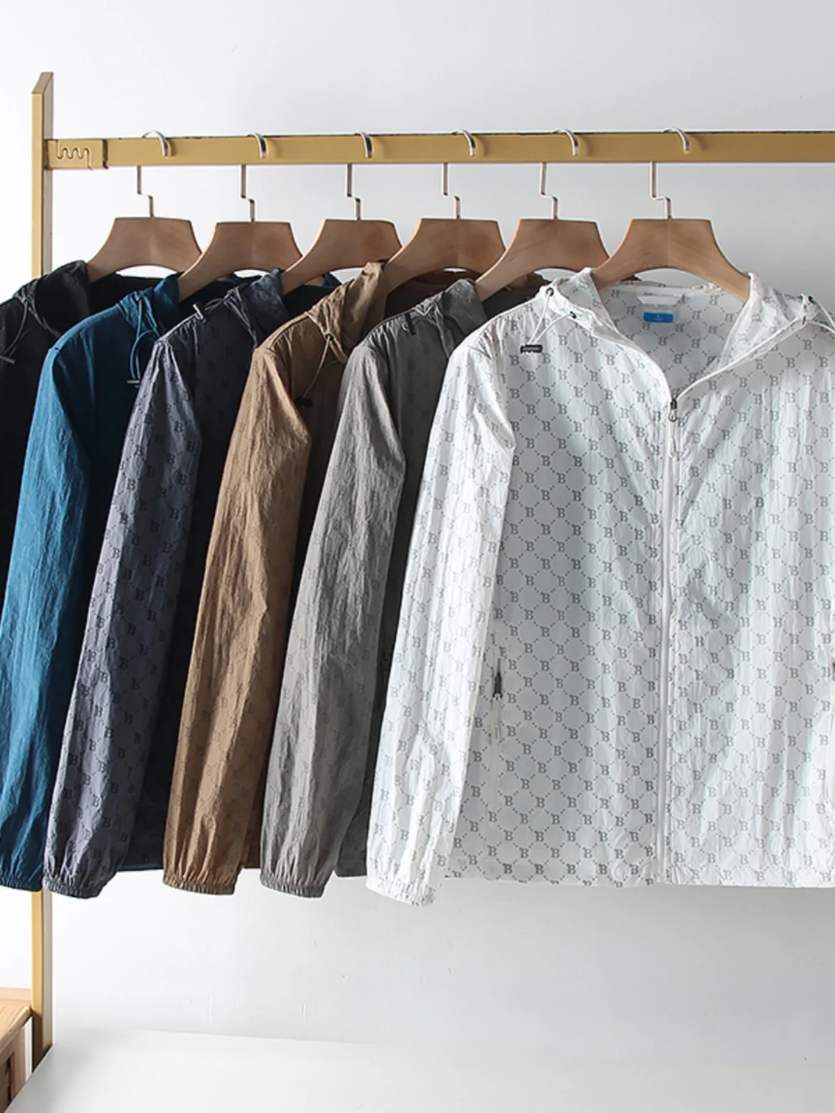 

Водонепроницаемая дышащая мужская куртка с капюшоном и принтом, весна-лето, легкая кожаная одежда, верхняя одежда, молодежная модная подставка