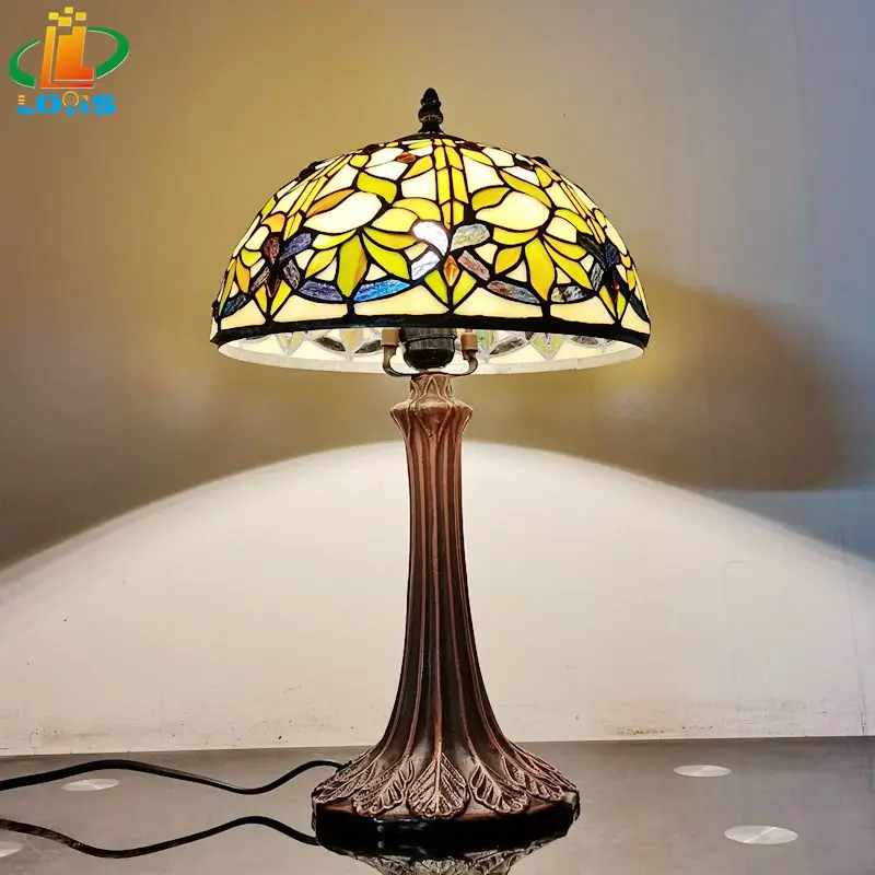 European Leaf Table Lamp Tiffany Style Bar, Restaurant Decoration,Study Reading Glass Lighting Gift Classical Metal Lamp Holder