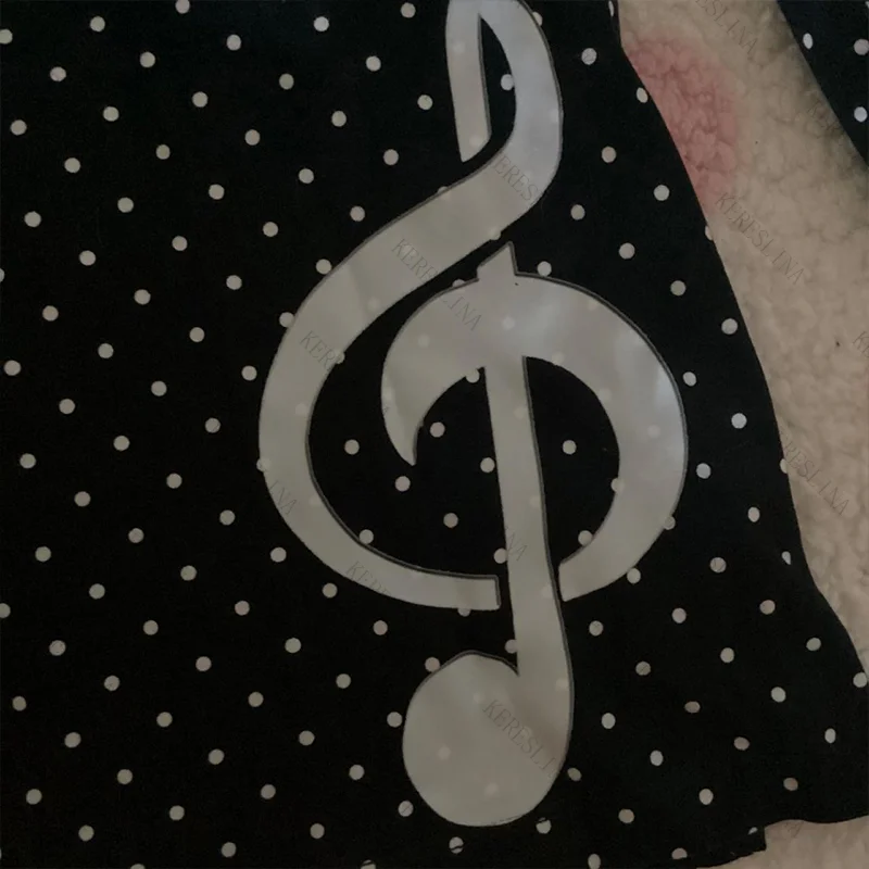 Y2K かわいい水玉模様の音符プリント女性の薄い長袖ヴィンテージ原宿エモガールズストリートヒップホップパンクスリムトップス