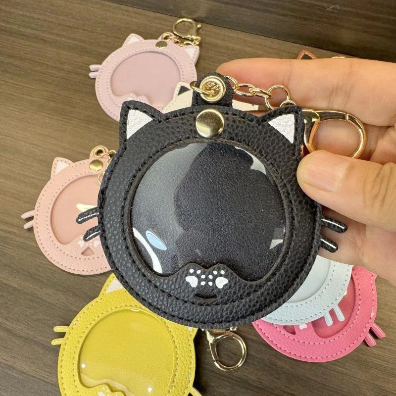 Pemegang lencana kucing kartun Keychian liontin lencana pinggiran Anime 58 Mm ornamen tas pelindung tampilan lencana jendela transparan