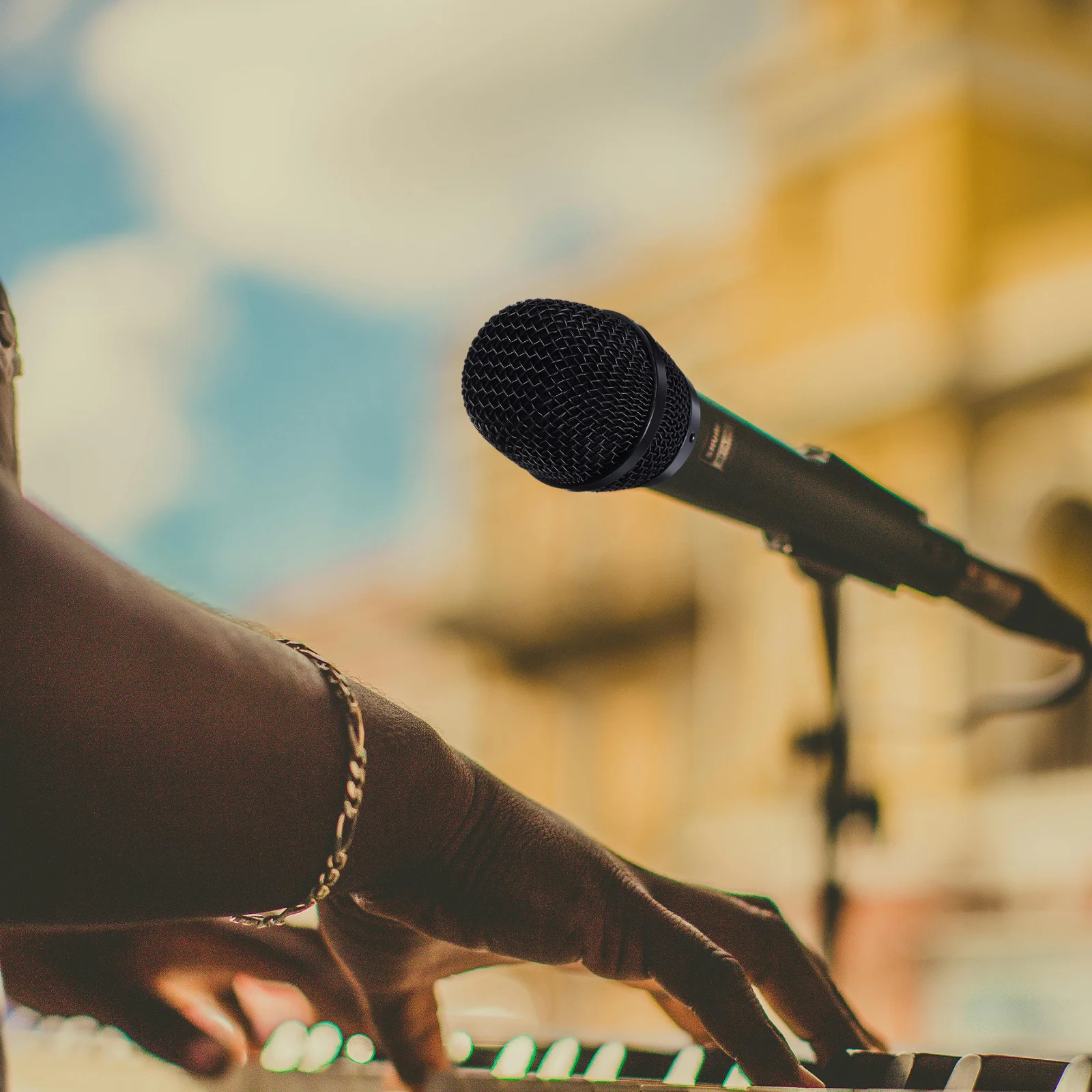 

Metal Microphone Ball Head Mesh Grille Replacement Handheld Mic Windscreen Cover for Karaoke Studio Ktv Windscreen Mic Cover