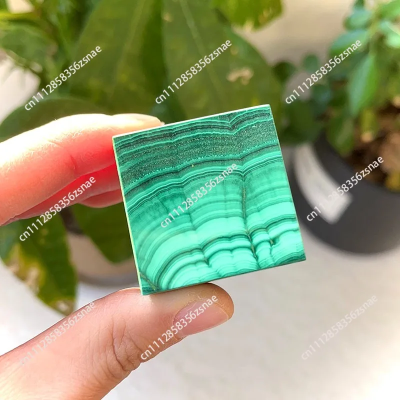 Natural malachite cube sugar cube can stand, raw malachite polished, good-looking texture, crystal jewelry ornament