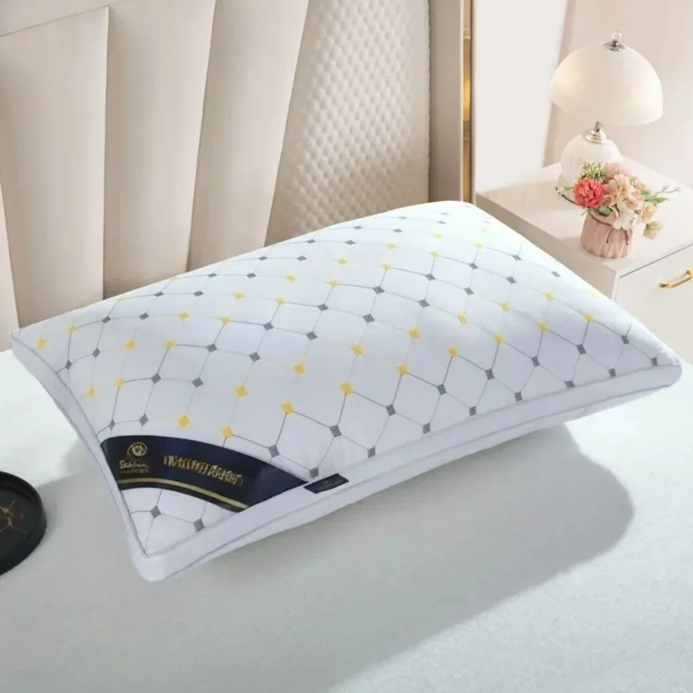 

Подушки в отельх Man Tian Xing может поддерживать шею и не разборку. Разработана специально для взрослых.