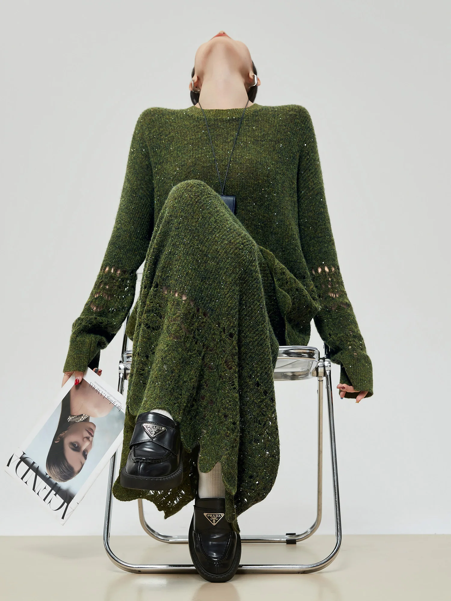 

Винтажный ажурный вязаный свитер для женщин, тонкий, свободный, в комплекте с юбкой, красивый, для ранней осени, модный комплект.