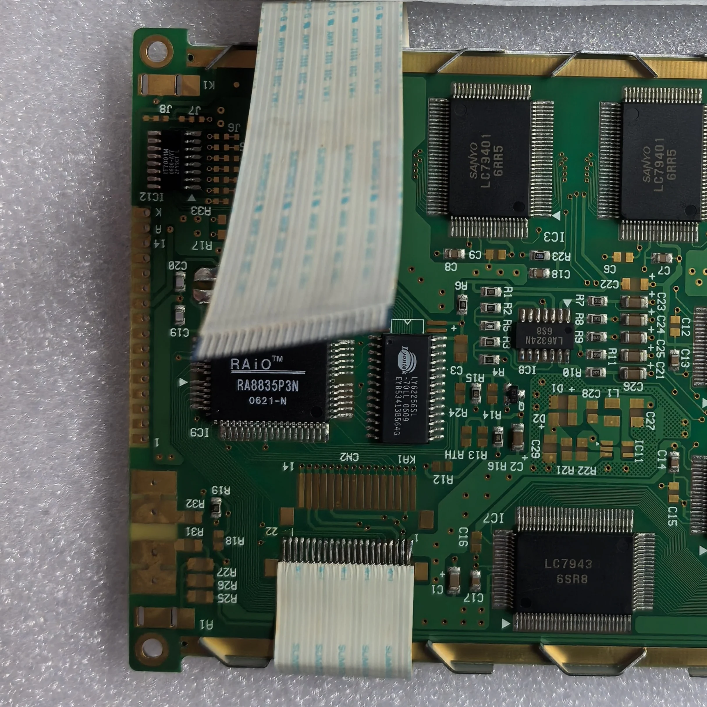 EW60853FLW LCD-Bildschirm