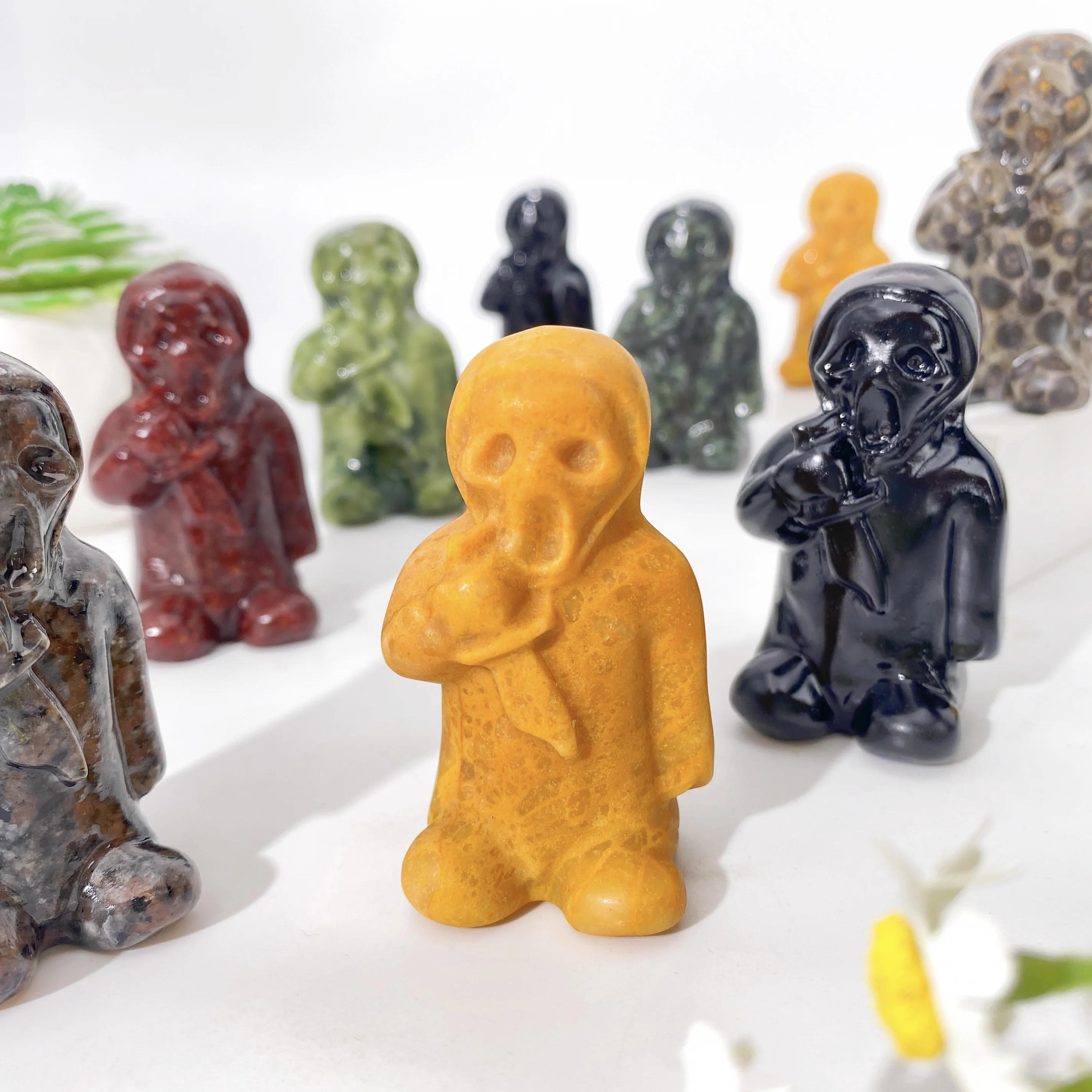 1PC Natural Crystal Skull Figure Carving, Crystal Ornament, Creative Decoration For Home, Office Desk, Ideal Gift For Festivals
