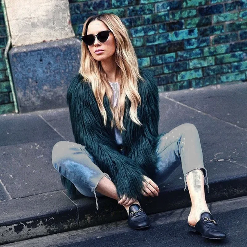 High-End-Plüsch-Kunstpelzmantel für Damen, veganes Leder, luxuriöse Oberbekleidung, weich, warm, ethische Mode