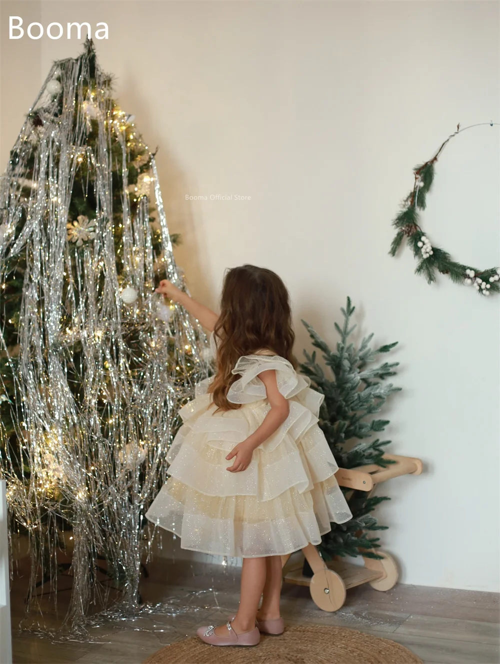 Booma a-line رقبة دائرية لامعة مطوي زهور فتاة فساتين حفلات الزفاف للأطفال زهور بنات فساتين حفلات مخصصة 2025