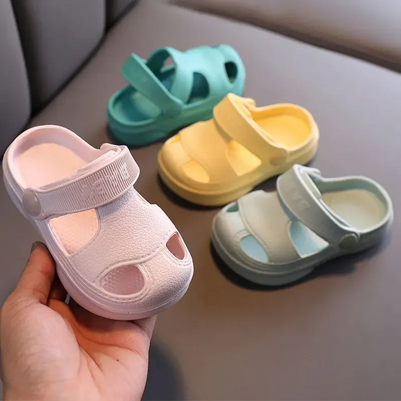 

Summer Kids Sandals Hole Children's ShoesSlippersSoft Anti-Skid CartoonDesign Hole Baby Shoes Sandy Beach for BoysGirls Children