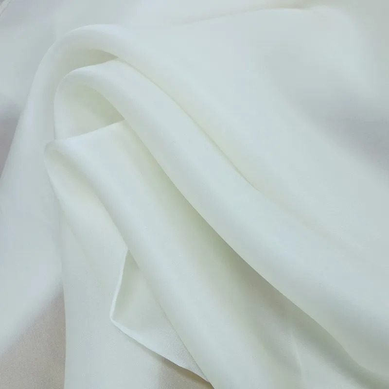 

16 momme satin in natural white 135CM wide free-cut high-end pure silk fabric
