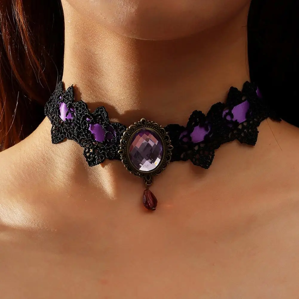 Women Choker Gothic Vintage Braided Aesthetic with Faux Gemstone Choker Necklace Ladies Punk Lace Stitching Clavicle Necklace