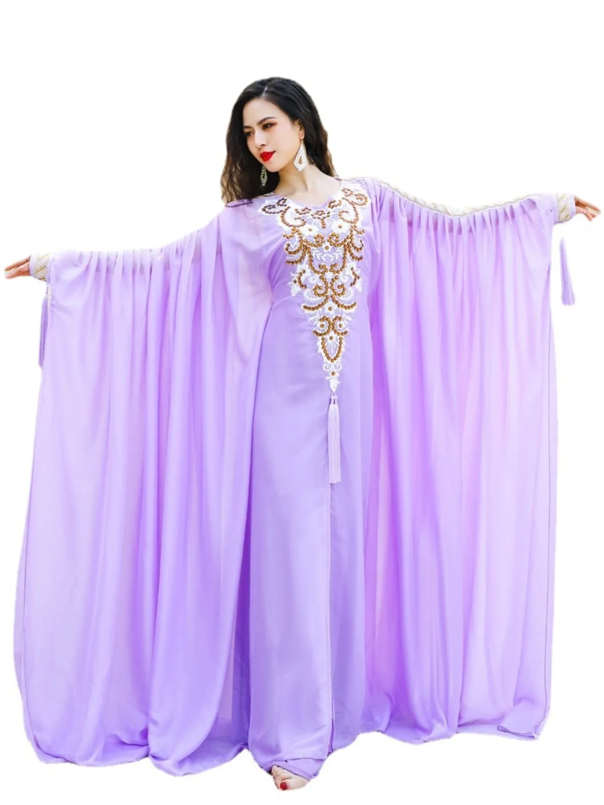 

Новый дизайн: Элегантный струящийся халат для восточных танцев с бахромой, идеально подходящий для выступлений с игрой с волосами и сценических выступлений по восточным танцам.