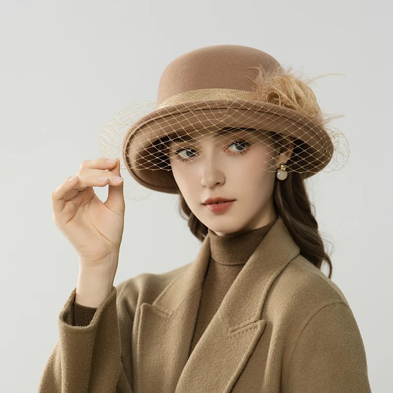 

Women's 100% Wool Elegant Fedora Hat with Hepburn Style Veil And Pleated Band 56-58cm Autumn Winter Daily Wear