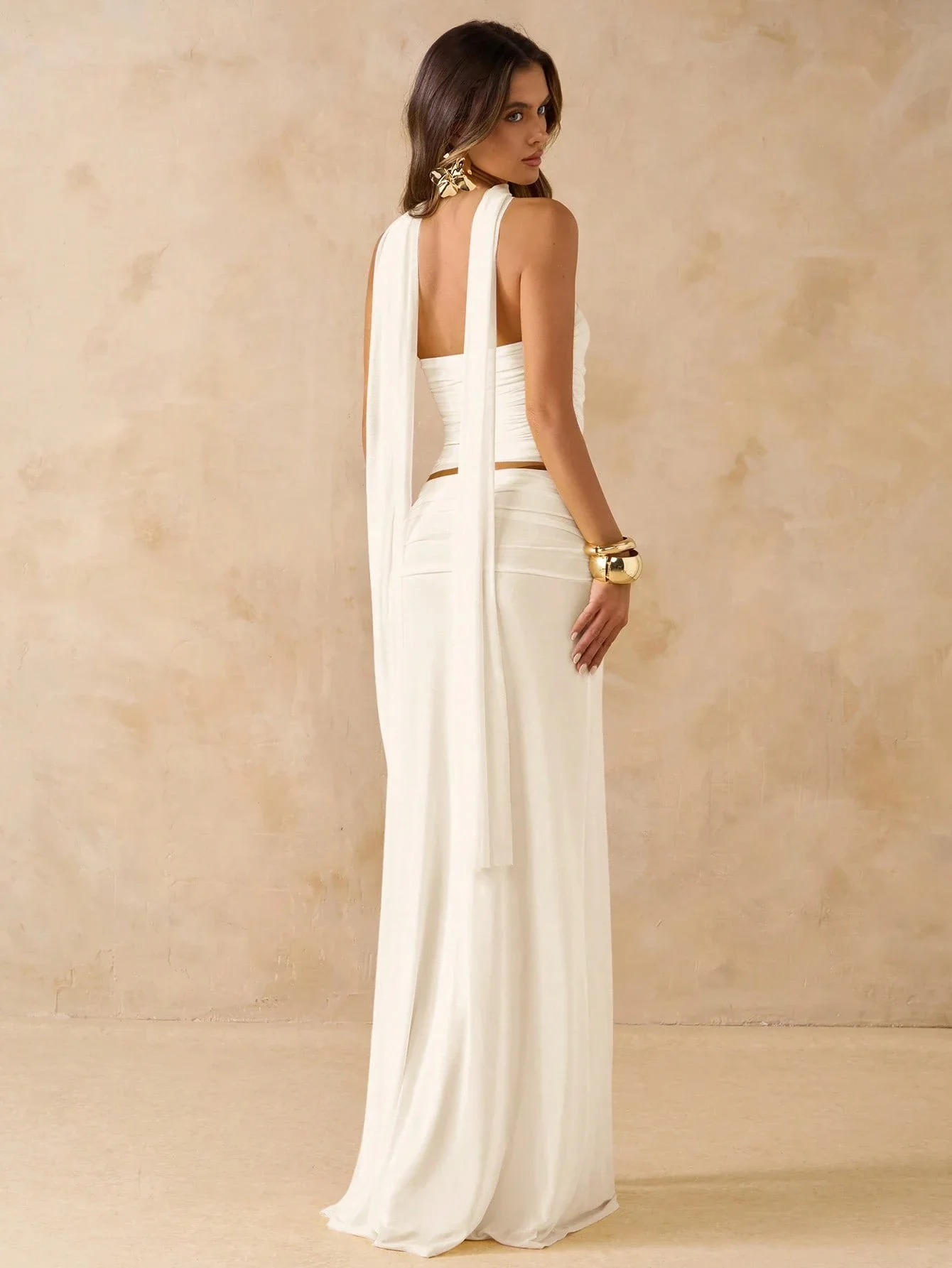 

Белый топ-бандо с рюшами и юбка макси с низкой талией, комплект в богемном стиле для пляжного отдыха