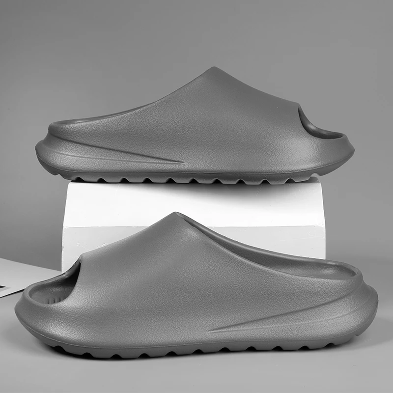 Zapatillas de casa EVA para hombre, zapatos sin cordones con parte inferior gruesa, novedad de verano, Boca de pescado con forma de diente de sierra, ocio cómodo