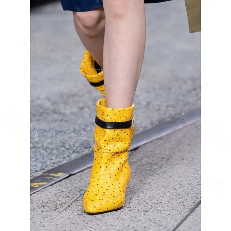 

Yellow Wave Point Print Buckle Pointed Toe Boots Slip On Women Shoes Thin High Heels Party Feast Runway 2025 Zapatos Para Mujere