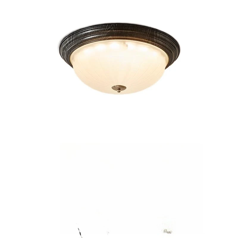 

2025 new American retro bedroom ceiling light round French medieval room light, full spectrum master lamp