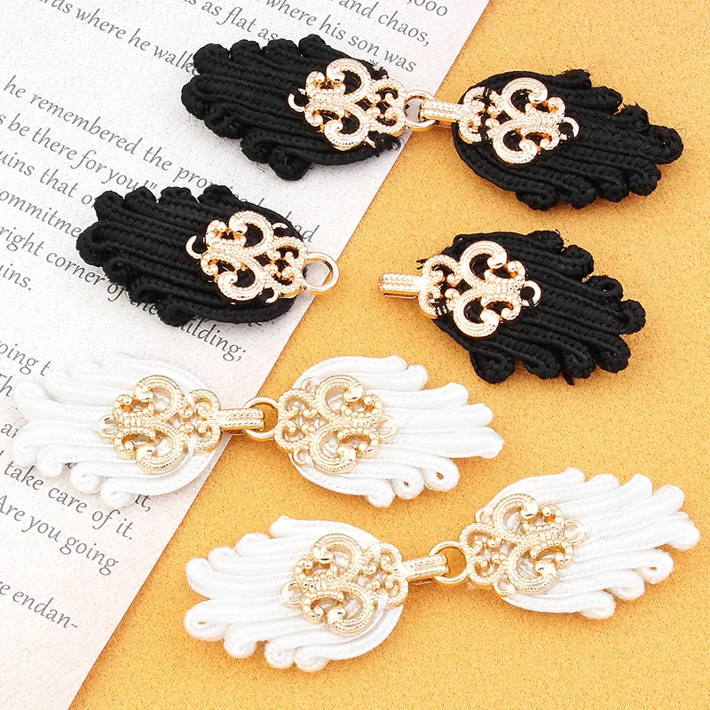 Handmade Flower Cape/Cloak Clasp Cardigan Clip Chinese Knot Buttons Fasteners For Clothes Cheongsam Scottish Style Pin Brooch