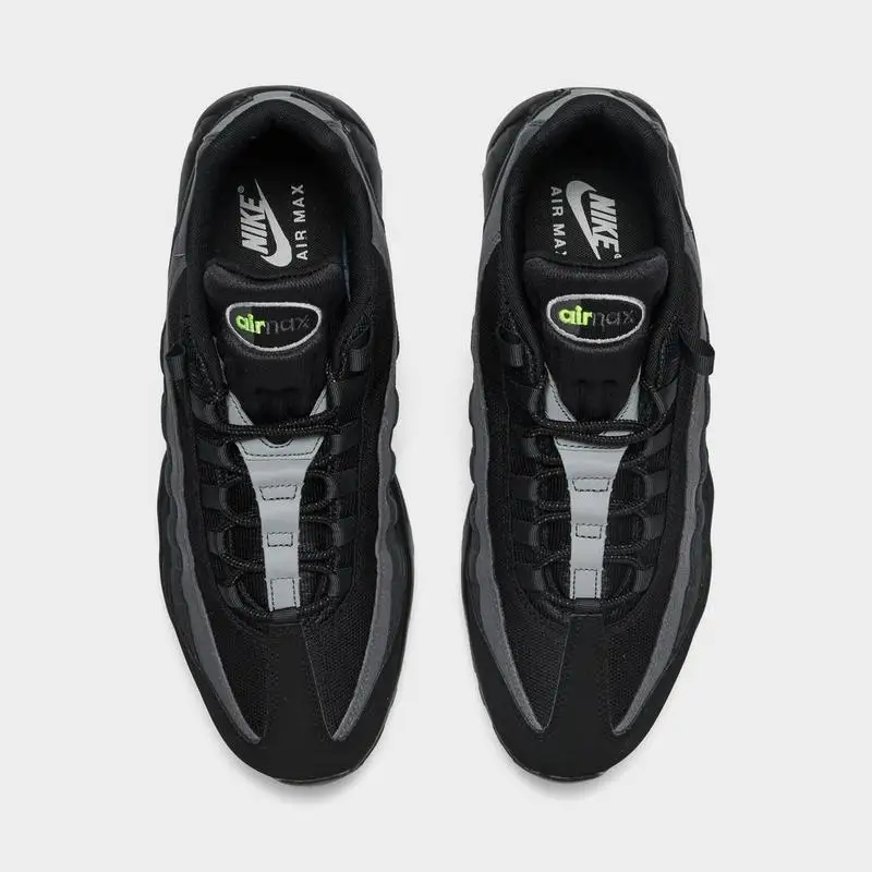 Nike |   Sepatu Kasual Nike Air Max 95 Pria