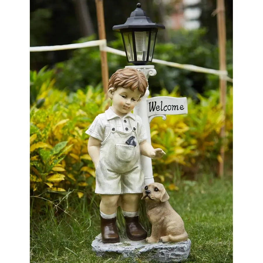 

Садовая статуэтка-украшение «Солнечный мальчик» с табличкой «Добро пожаловать» для декора сада, веранды, газона, двора, из смолы, 23,2 дюйма (высота)