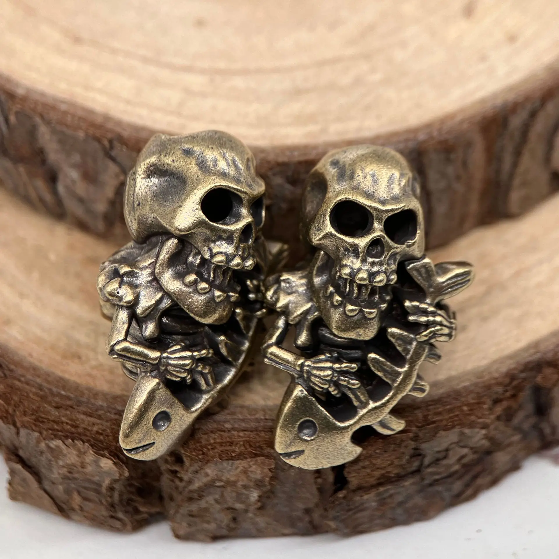 Fish Bone Skull Head Brass Knife Beads EDC DIY Paracord Woven Bracelets Lanyard Pendants Accessories Outdoor Tool Hangings Charm