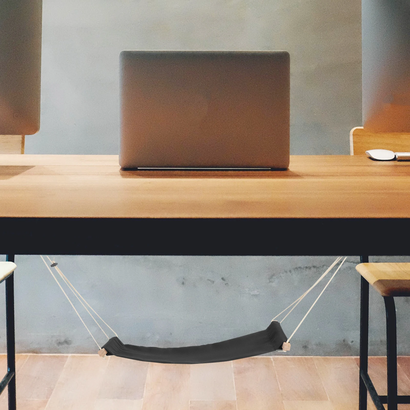 

Versatile Functionality Footrest Swinging Comfortable Polyester Material Home Office Use Black Hanging Foot Hammock