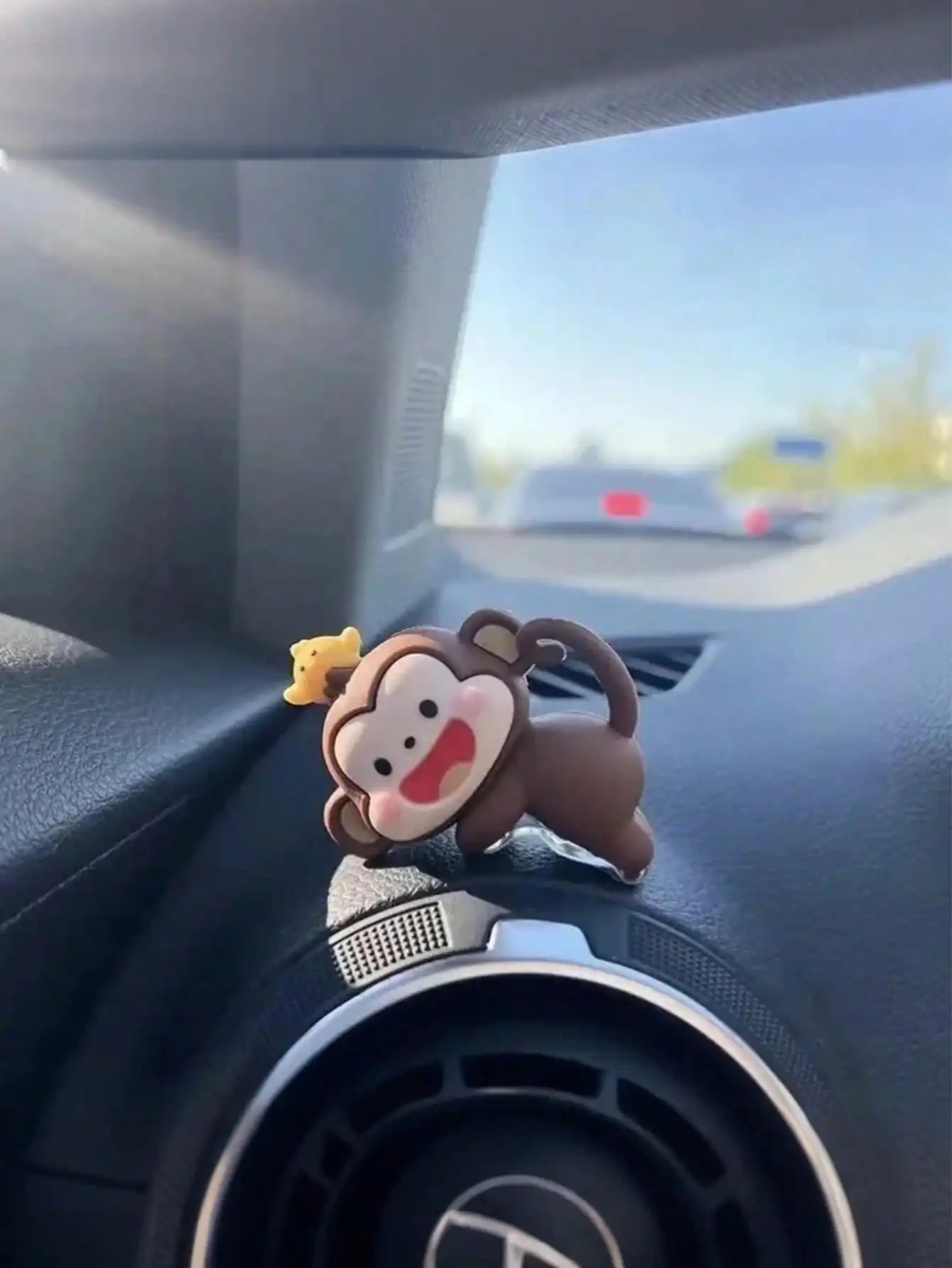 

Creative Car Ornament Cute Cartoon Little Monkey for Dashboard & Screen, Car Decoration Accessories