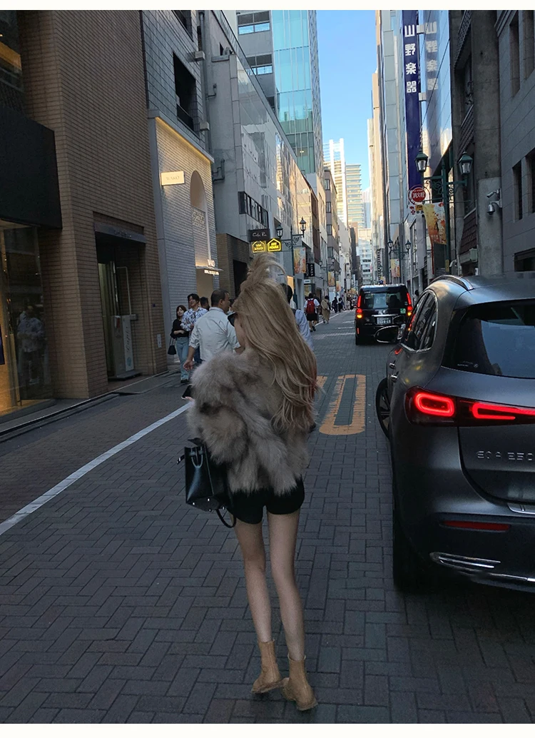 Women's Faux Fur Blended Fur Fall/Winter Long Sleeve V-Neck Korean Clothing Winter Wear Slim Fit Fashion Women Coat