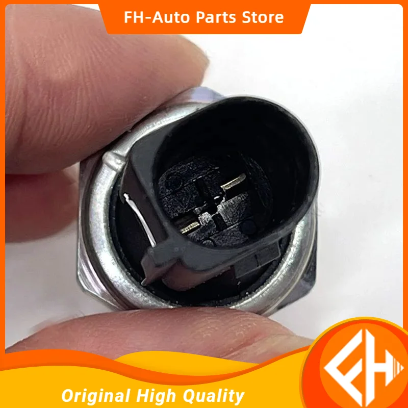 original For BORGWARD BX7 2.0T BX51.8T BX6 Oil pressure switch sensor Oil sensor sensor plug Original P700000322 high quality