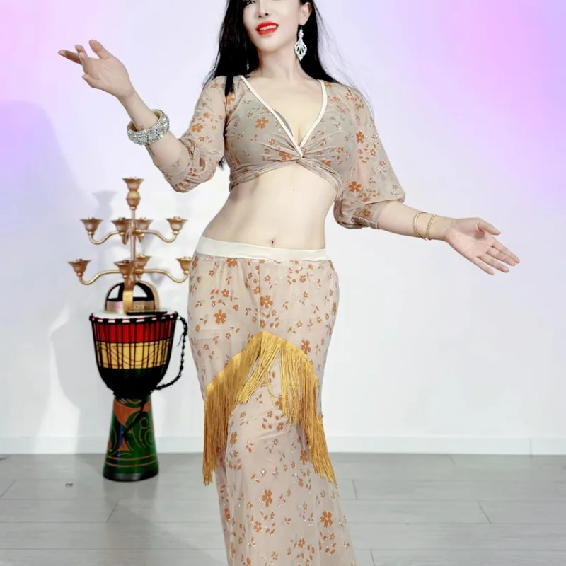 Trajes de danza del vientre Swegal personalizados, vestido de práctica, terciopelo 3D, ropa de danza Oriental de malla plateada, conjunto superior de falda con borlas