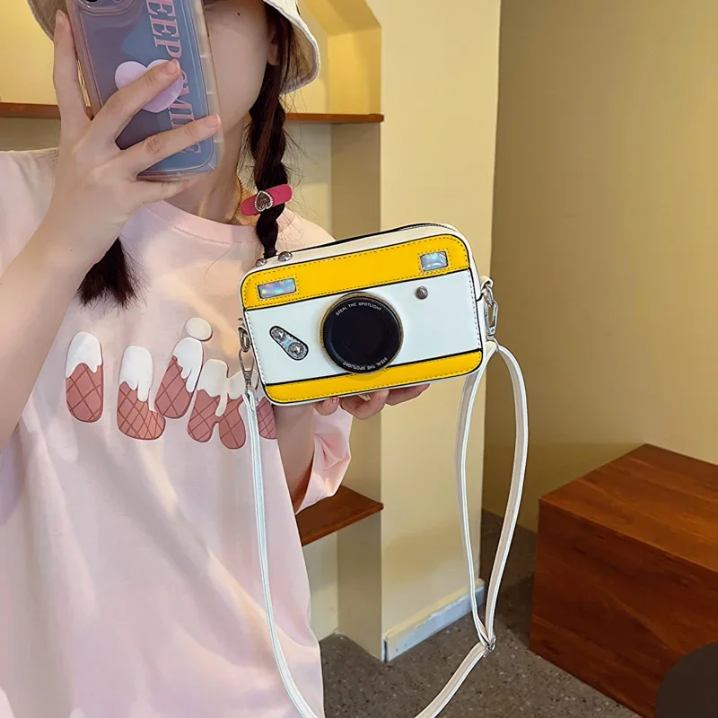 

Cartoon Camera Women's Handbag Shoulder Bag Crossbody Bag Gift for Girls Purses Bags for Women
