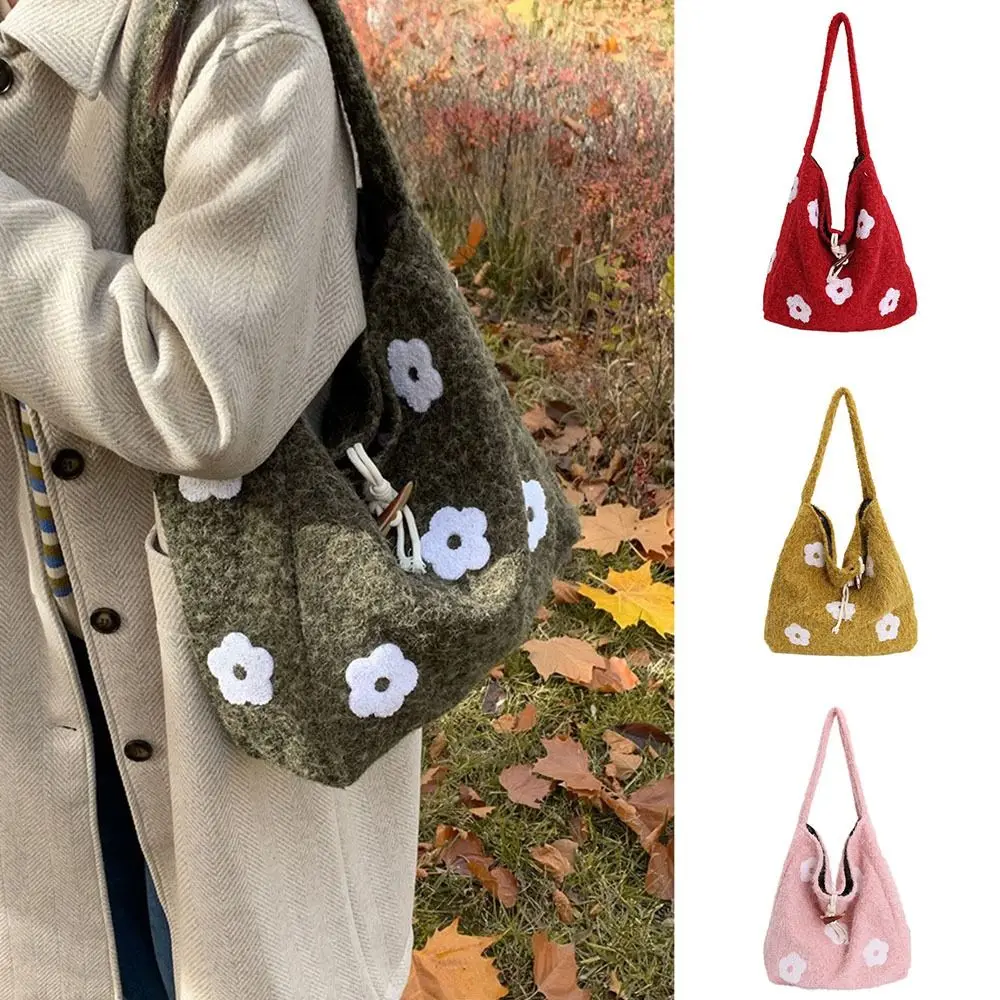 

Большая вместительная сумка-тоут в корейском стиле с мягкой полиэстеровой подкладкой, с цветочным принтом, на плечо, из пушистого материала, с ручками, для покупок