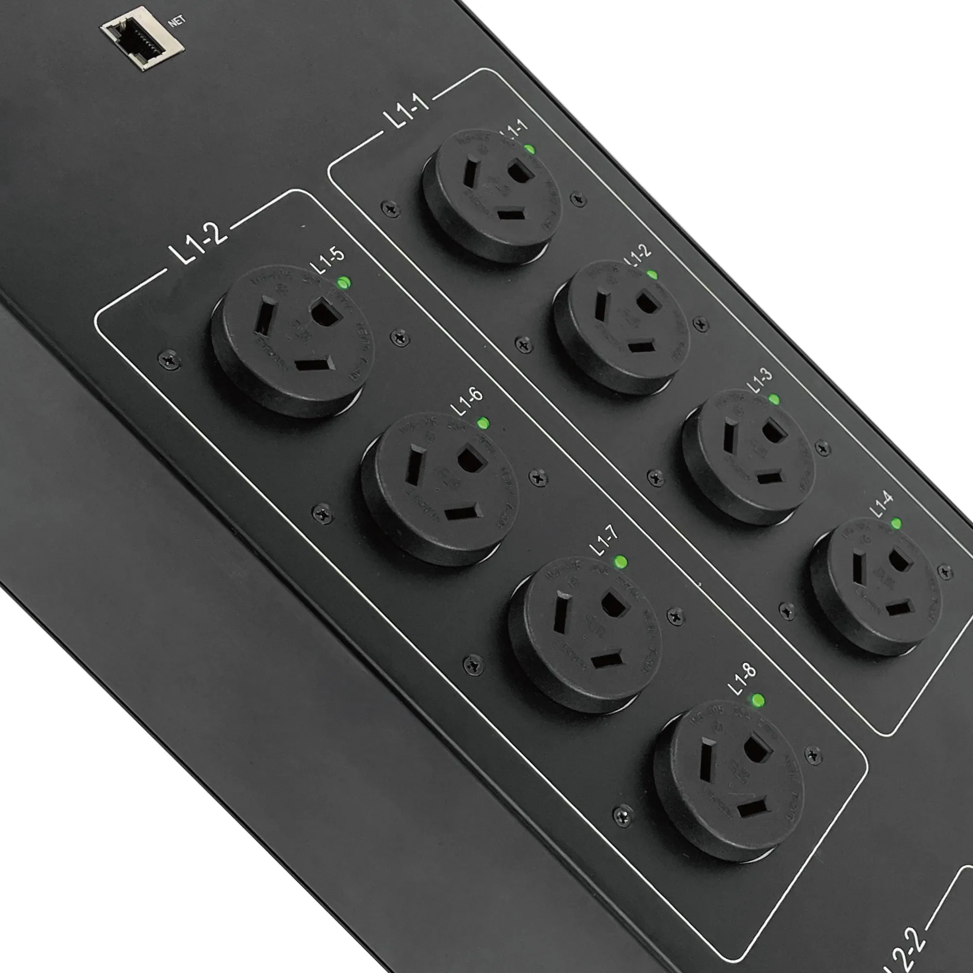 Heavy  APDU meter power distribution unit 277V 480V clever pdu with 24-port NEMA 7-20R  socket remote control 3 phase pdu