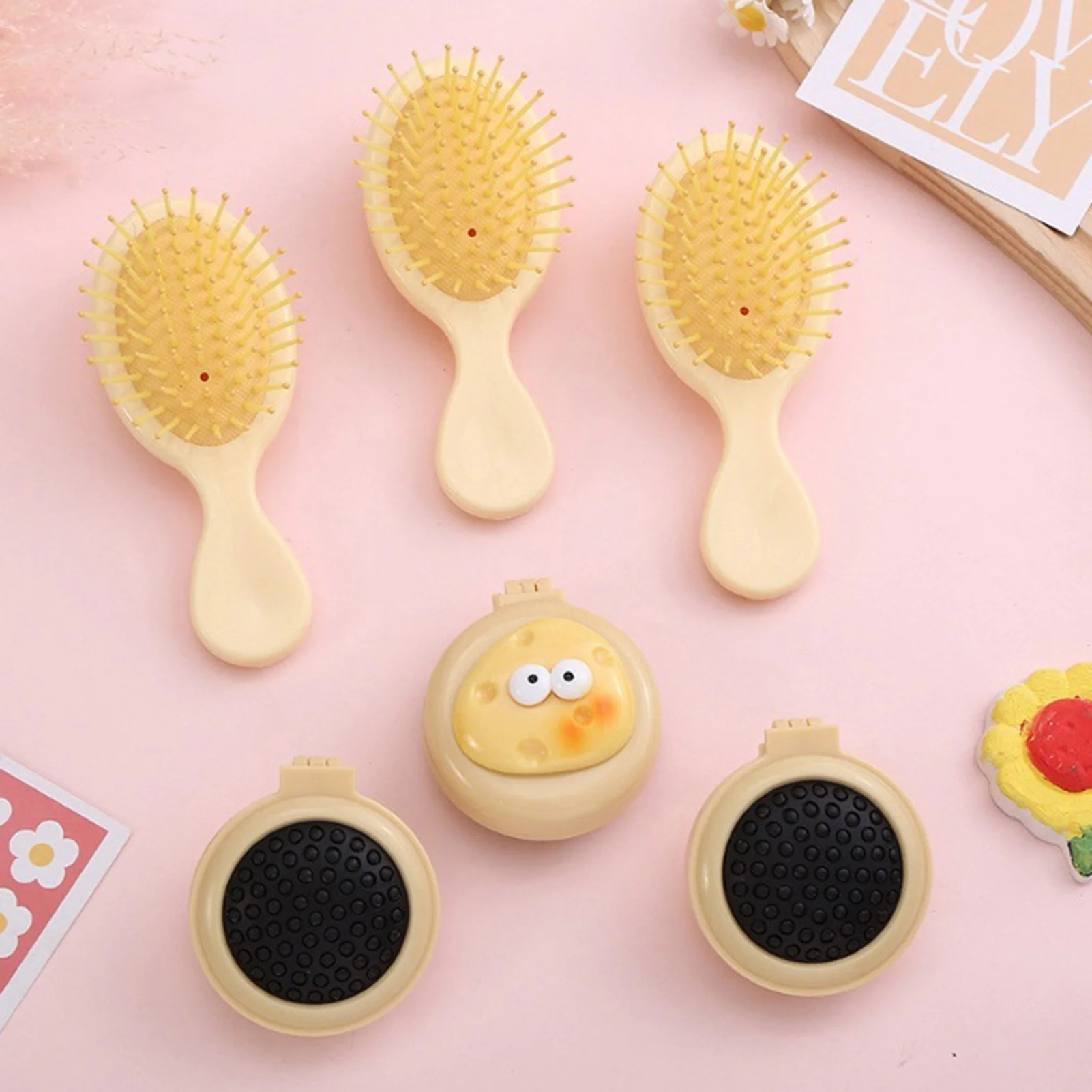 Cartoon Mini Air Cushion Comb Kawaii Cheese Fried Egg Decoration Massage Comb For Women Portable Outdoor Pocket Air Cushion Comb
