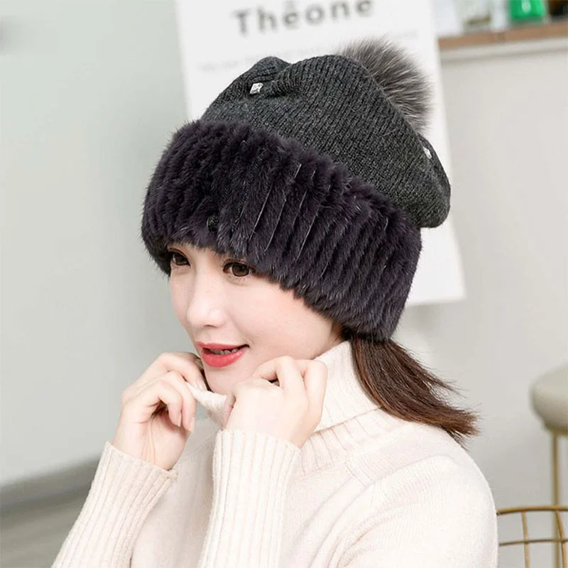 2023 Winter New Women's Mink Knitted Hat Sweet And Casual Outdoor Knitted Thickened Wool Fashion Korean Edition Beret