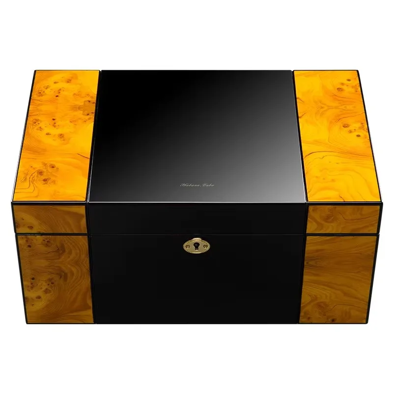 Large Capacity Double-Layer Cedar Wood Eco-Friendly Portable Desktop Cigar Cabinet Humidifier Lacquer Finish