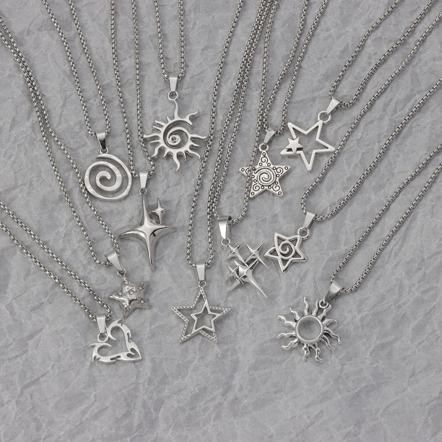 Conjunto de Collares con Colgante de Estrella y Sol en Espiral Estilo Y2K, Collares de Cadena con Estrella Geométrica en Tono Plateado para Hombres y Mujeres, Estilo Punk Urbano
