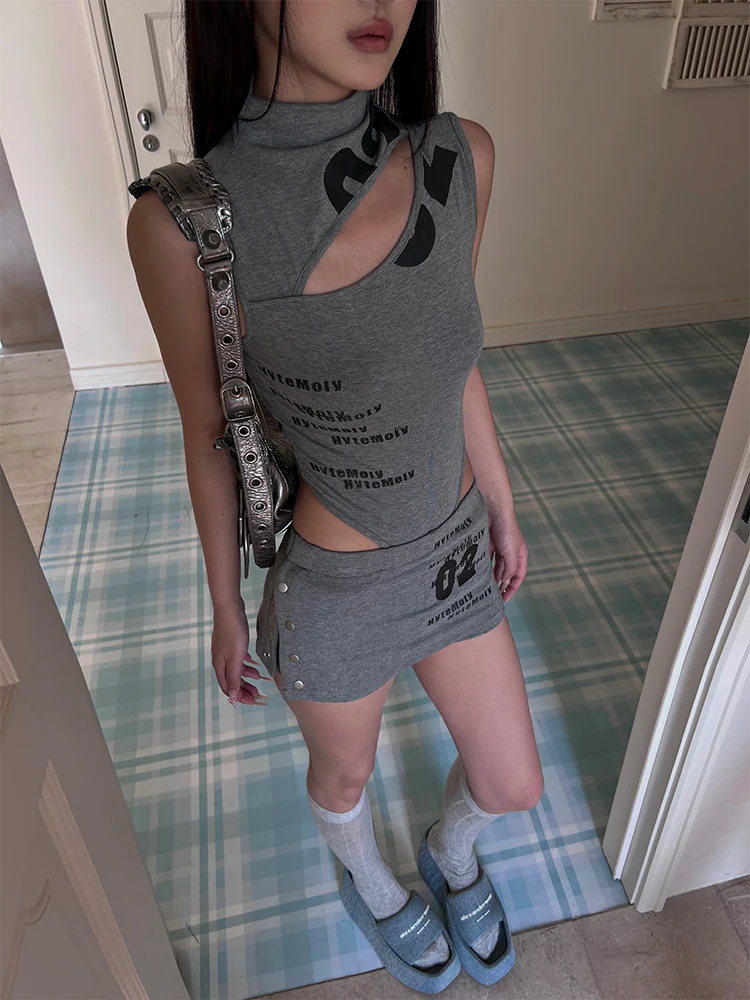 

HYTEMOLY Комплект из двух предметов: комбинезон с высоким воротником и асимметричным принтом, юбка-шорты, облегающий сексуальный повседневный наряд для девушек