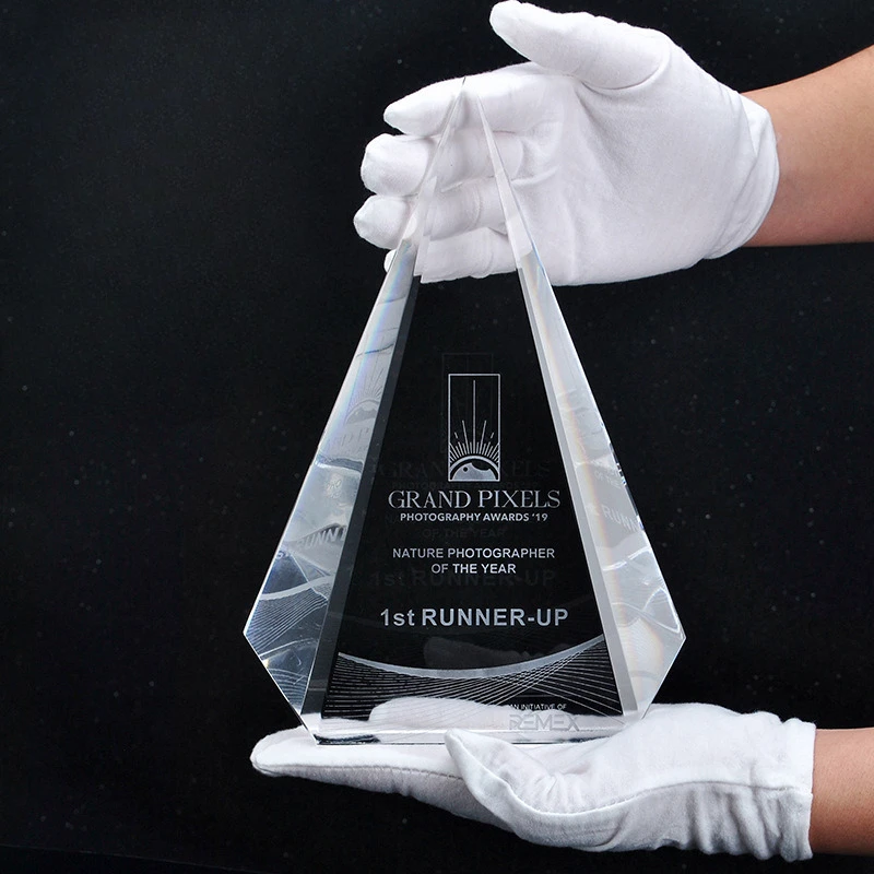 Customized Transparent Triangle Shaped Iceberg Crystal Trophy, Excellent Staff Annual Meeting Awards, Home Decoration Medal, 1Pc