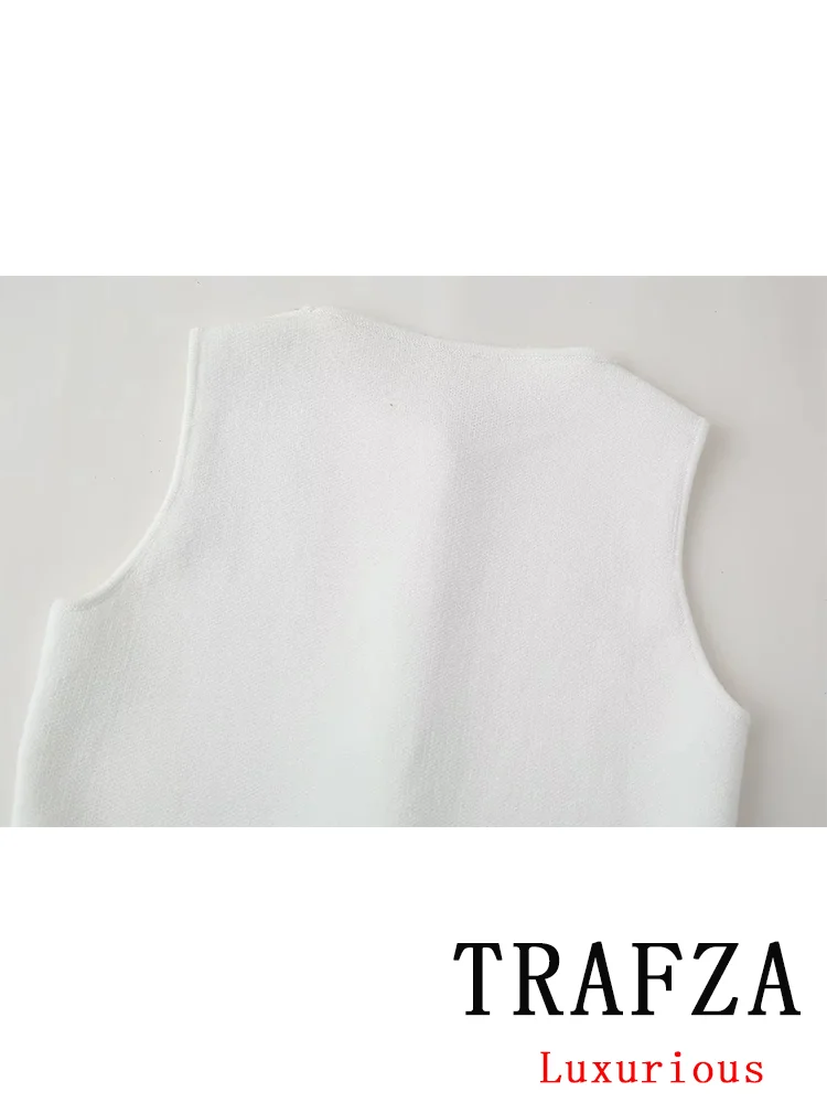 TRAFZA Vintage Casual Chic Women Vest O-Neck Single Breasted Knitted Sleeveless Sweaters Fashion 2024 Summer Thick Vest