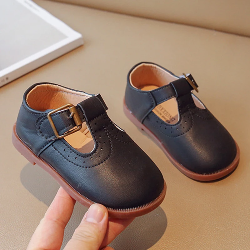 Step into Style with these Cute & Casual Leather Shoes for Girls: Perfect for Spring/Summer Days