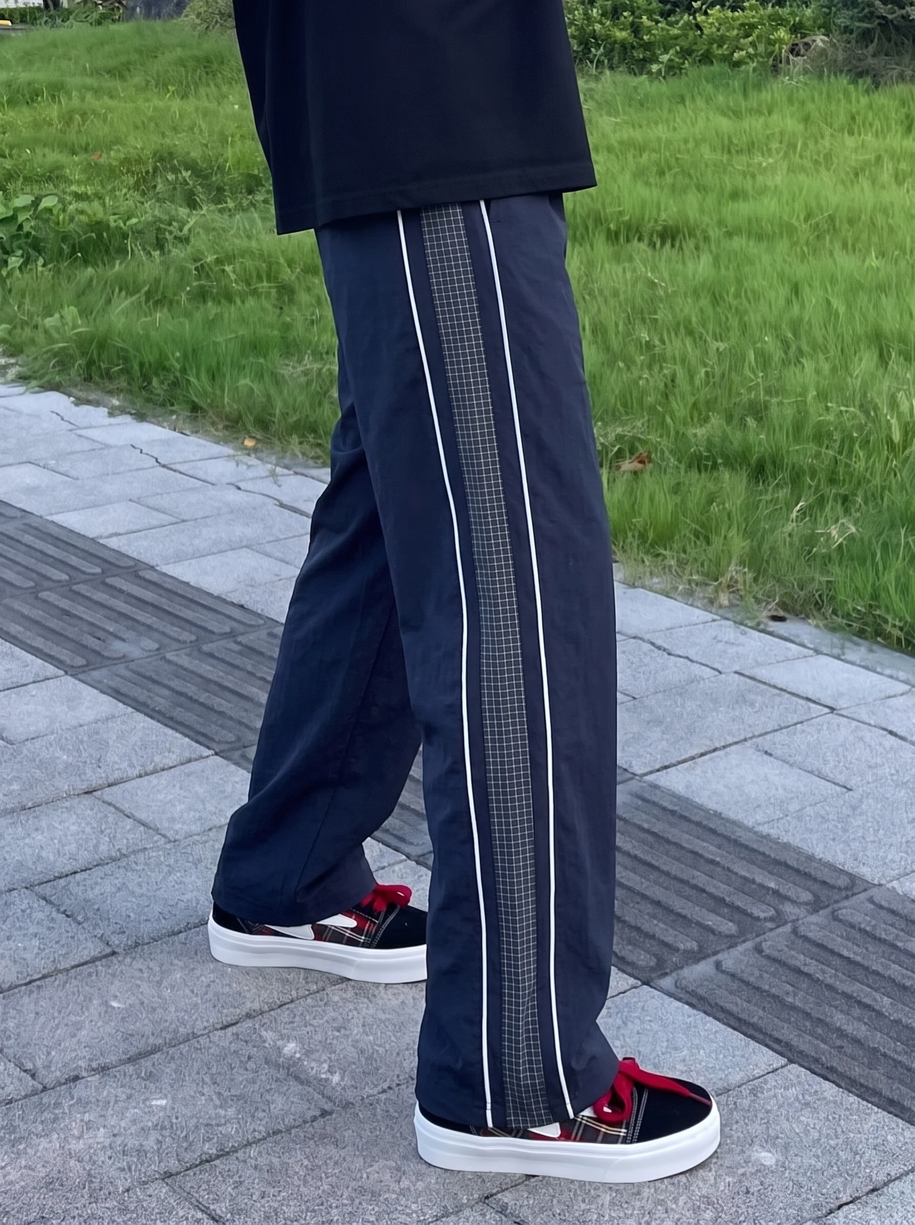 No image