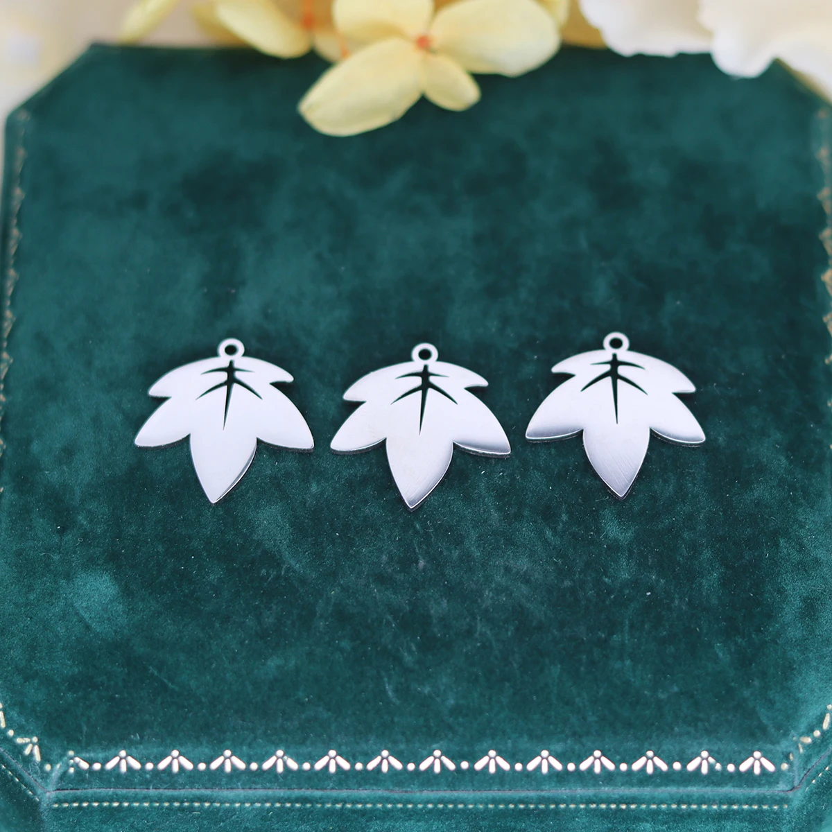 3pcs Stainless Steel Minimalist Maple Leaf Pendant Charms For DIY Bracelet Necklace Jewelry Making Craft