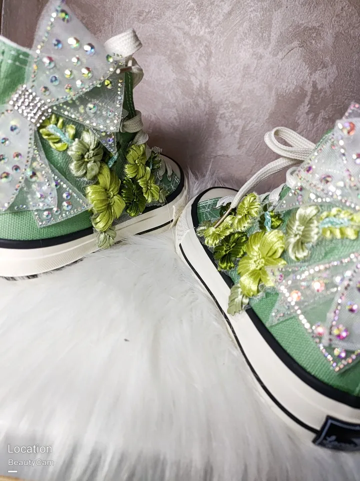 High-top Avocado Green Bow Embroidered Flowers Candy-colored Canvas Shoes European Station Online Celebrity Same Paragraph