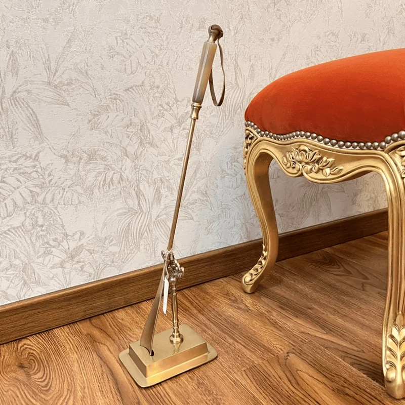Brass long-handled household creative shoehorns light luxury shoemaker vintage entrance decoration