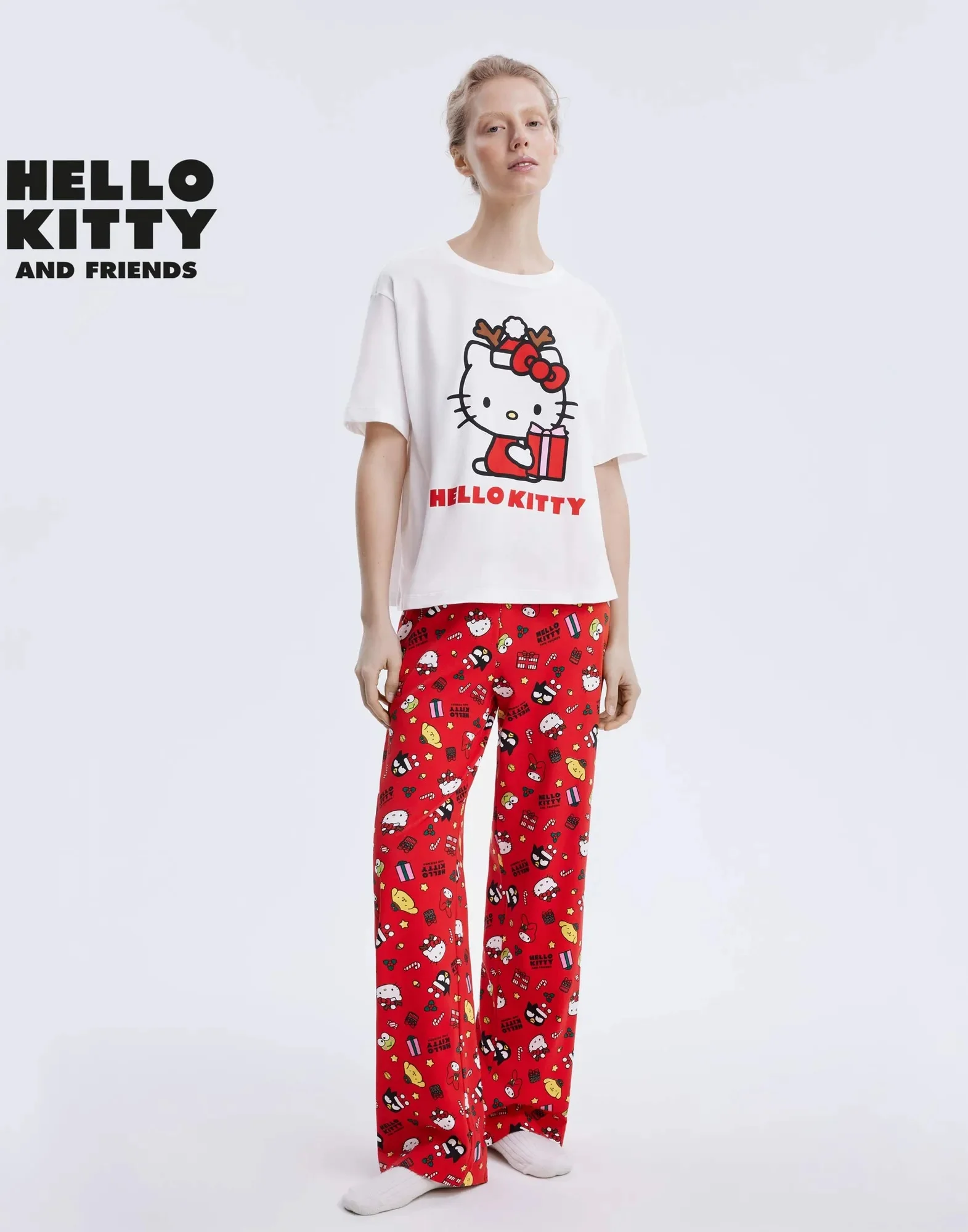 

Самый продаваемый новый продукт, летняя футболка Disney Hello Kitty с пижамами и штанами, детский комплект для мужчин и женщин.