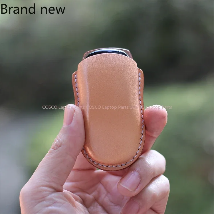 

Suitable for TESLA Model X Real Cowhide Vegetable Tanned Leather Key Case Handmade Three-dimensional Key Case