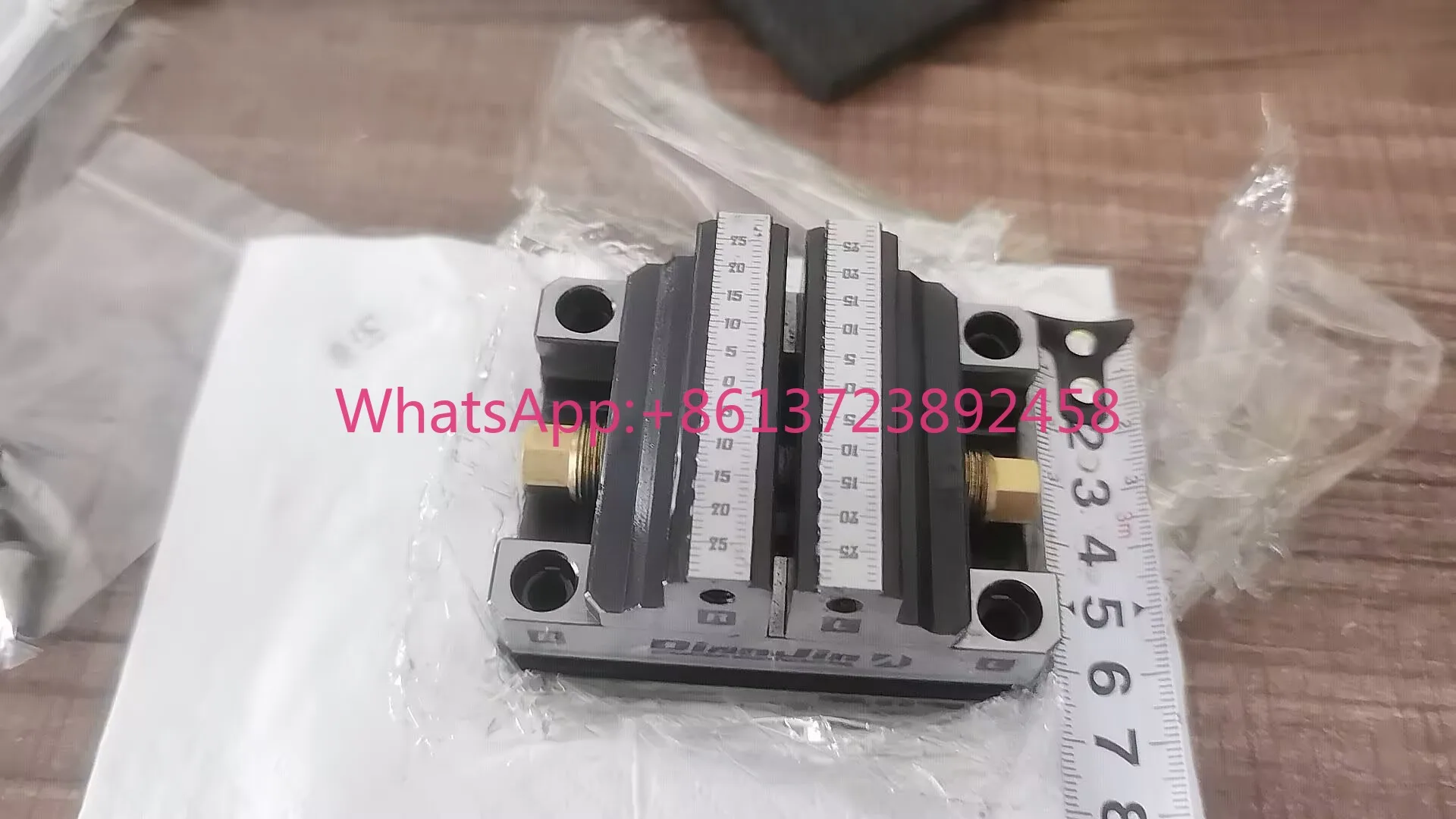 Four and Five Axis Fixture Self-centering Vise Forward and Reverse Quick Clamping