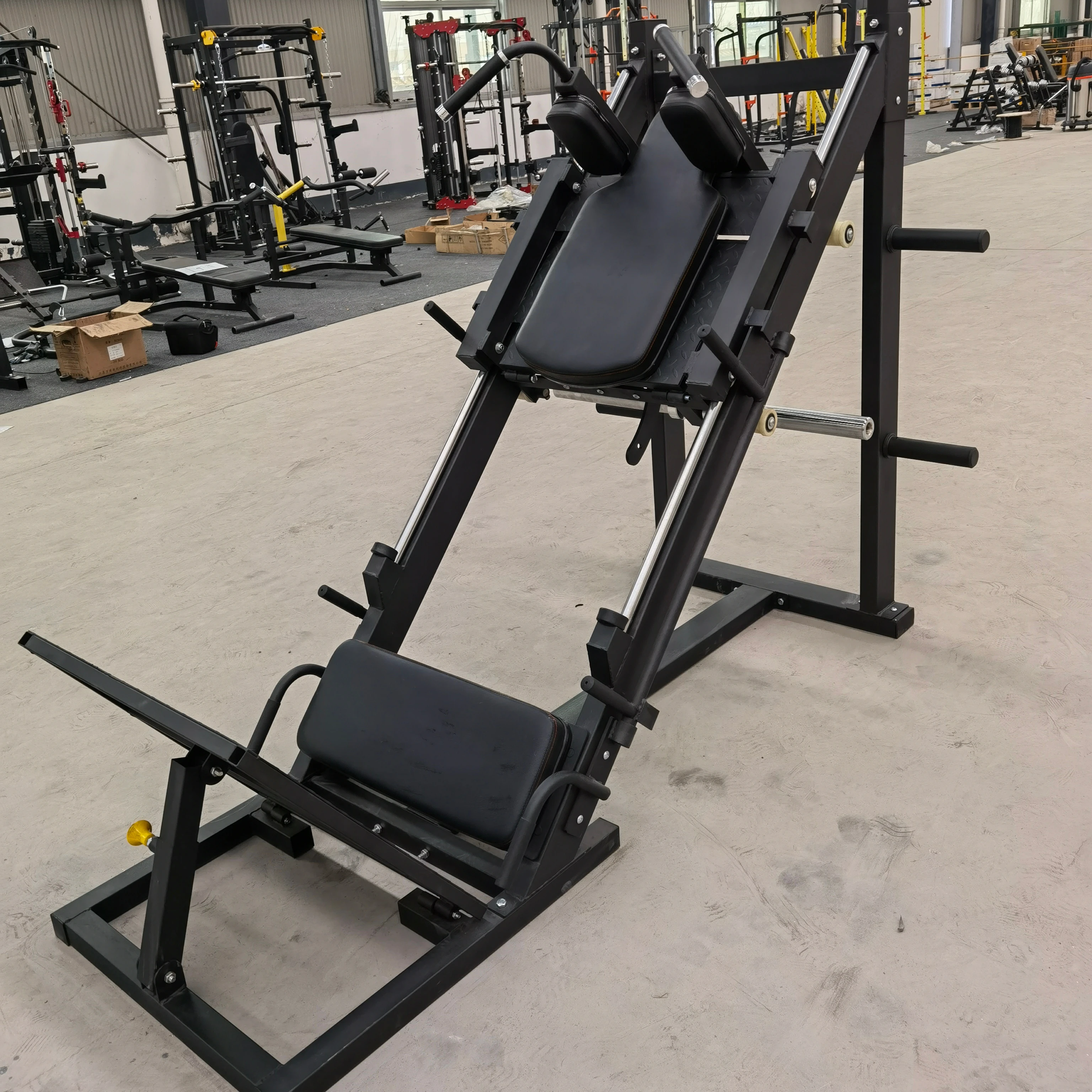 

Fitness equipment Bodybuilding board loaders, including leg workouts and leg presses